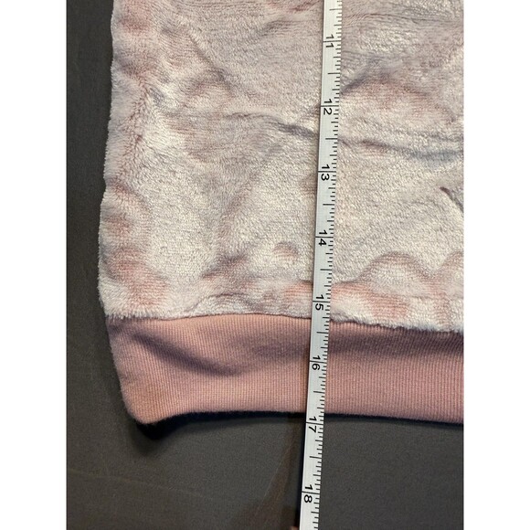 Hello Kitty Sweatshirt Girls Small 6 6X Pink Fuzzy Plush Pullover Top Cozy - Picture 5 of 7